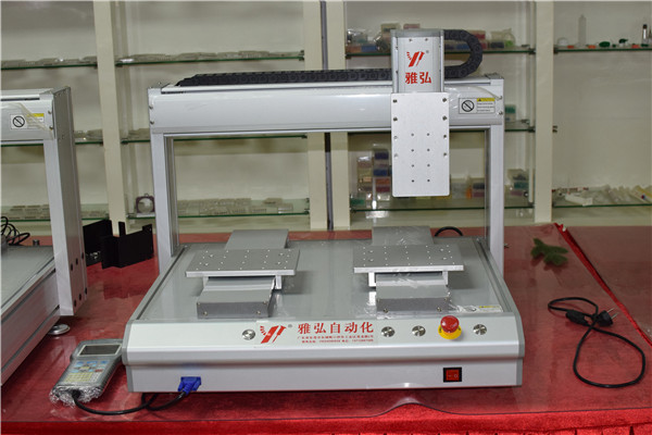 ​桌面型点胶机厂家