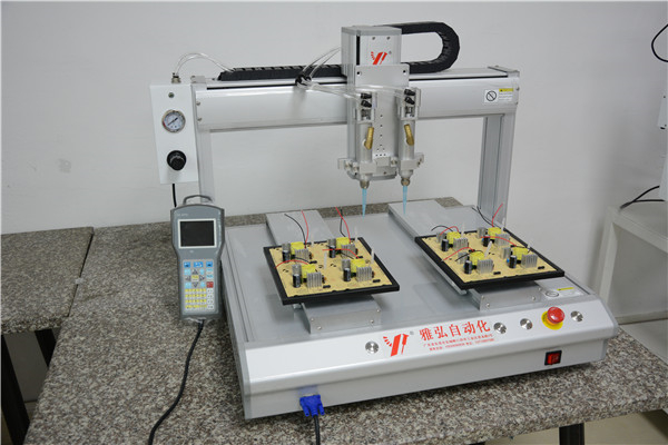 ​桌面型点胶机厂家